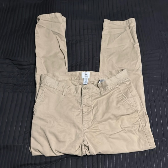 H&M khakis - Picture 1 of 4